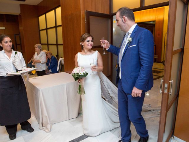 La boda de Joaquín y Laura en Córdoba, Córdoba 35