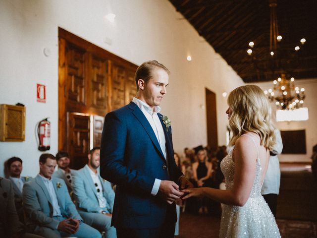 La boda de Joe y Victoria en Alcala De Guadaira, Sevilla 57