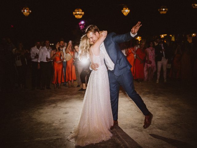 La boda de Joe y Victoria en Alcala De Guadaira, Sevilla 128