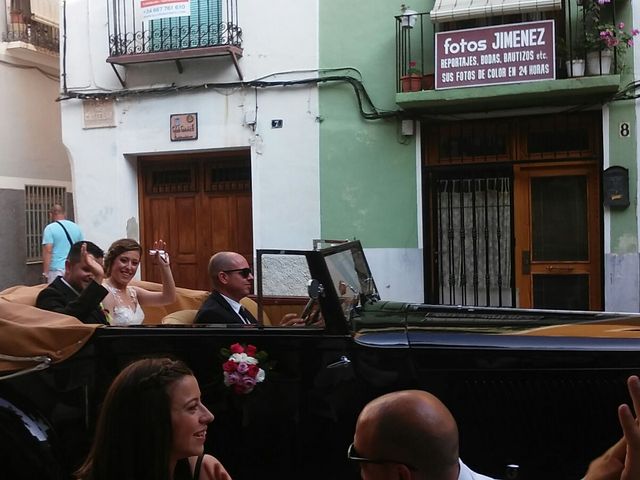 La boda de Daniel y Maria Virtudes   en La/villajoyosa Vila Joiosa, Alicante 1