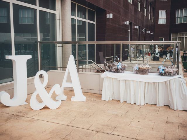 La boda de Javier y Aurora en Albacete, Albacete 24