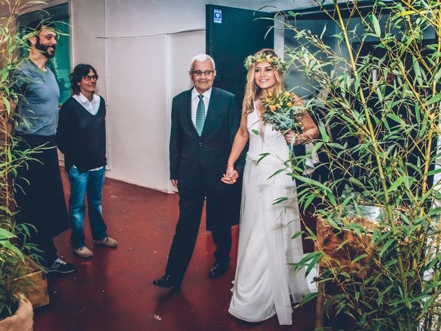 La boda de Marcos y Lola en Madrid, Madrid 16