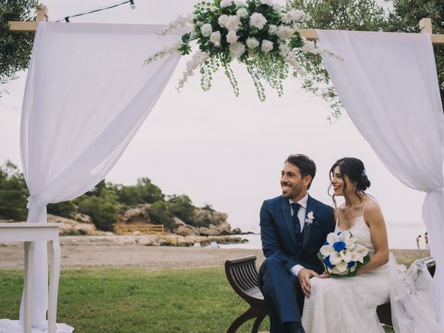 La boda de Cristina y Omar en L&apos; Ametlla De Mar, Tarragona 17