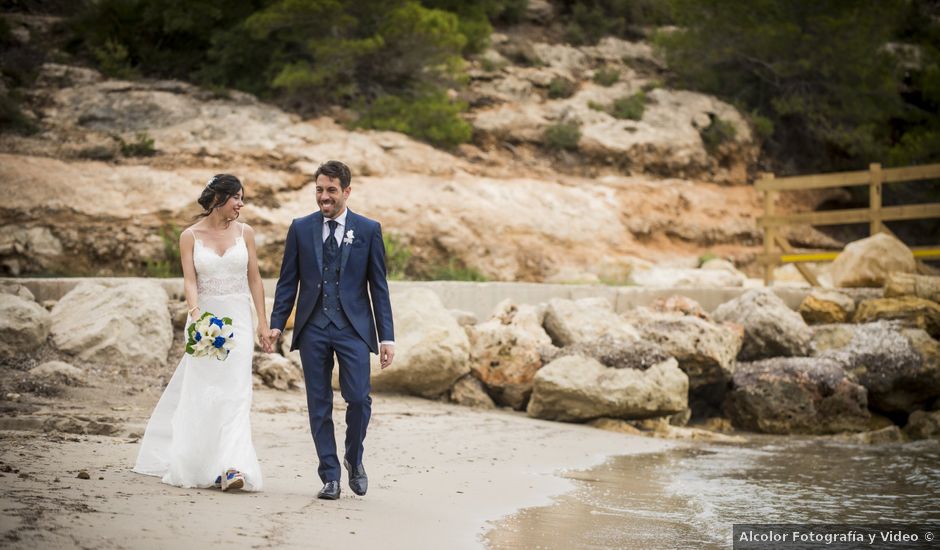 La boda de Cristina y Omar en L' Ametlla De Mar, Tarragona