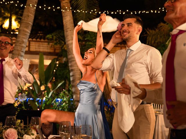 La boda de Manuel y Lucia en Málaga, Málaga 28