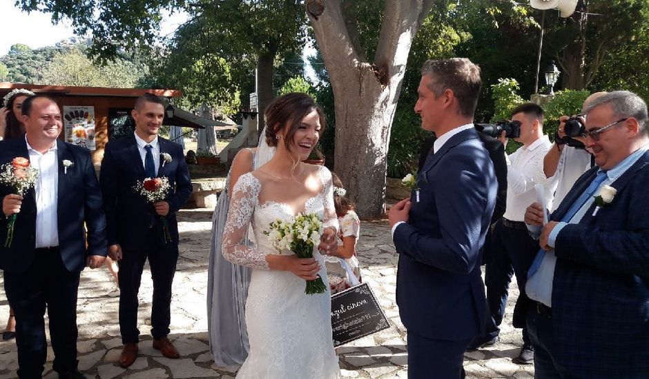 La boda de Alexandru y Veronica en Port D'alcudia, Islas Baleares