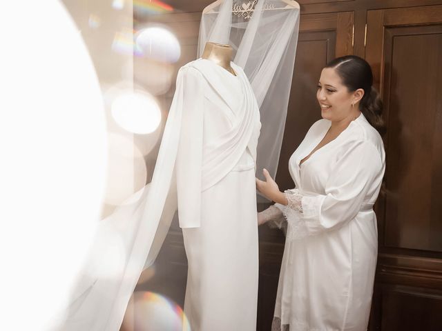 La boda de Laura y Manuel en Sevilla, Sevilla 3