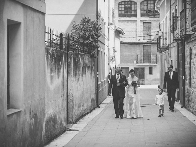 La boda de Enrique y Luisa en Navarrete, La Rioja 51