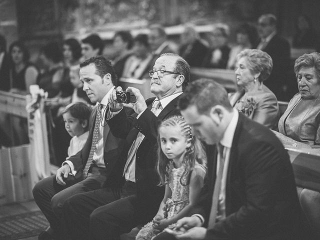 La boda de Enrique y Luisa en Navarrete, La Rioja 59