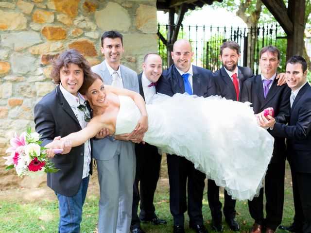 La boda de Arkaitz y Beatriz en Sondika, Vizcaya 29