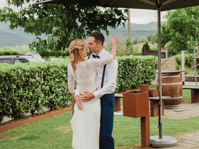 La boda de Mikel y LIerni en Hondarribia, Guipúzcoa 70