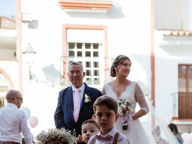La boda de Javi y Neiva en Benamocarra, Málaga 8