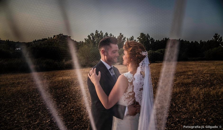 La boda de Pedro y Noelia en Santa Amalia, Badajoz