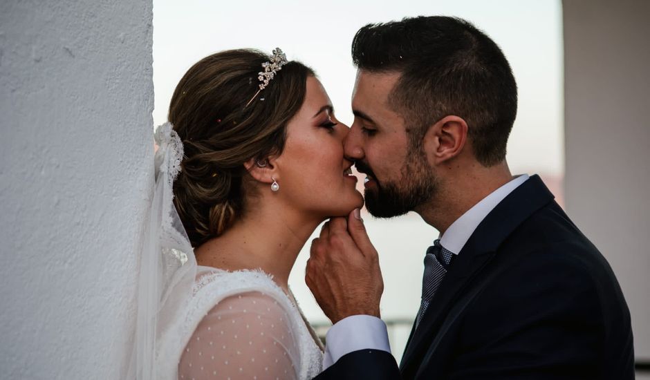 La boda de Javi y Neiva en Benamocarra, Málaga
