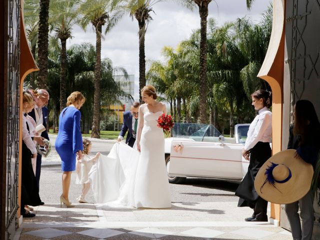 La boda de Juan Carlos y Felisa en Dos Hermanas, Sevilla 10