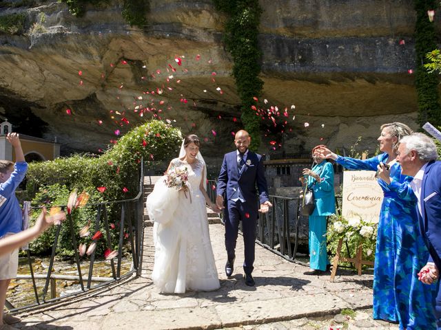 La boda de Verónica y Mario en Torazo, Asturias 17