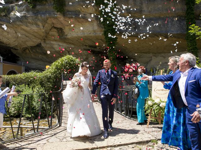 La boda de Verónica y Mario en Torazo, Asturias 18