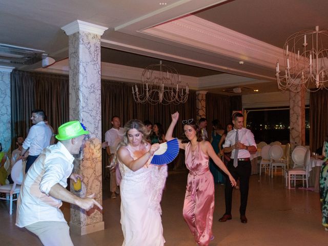 La boda de Alfonso y Patricia en Getxo, Vizcaya 5