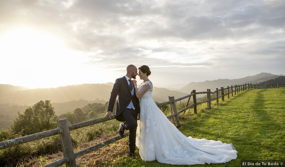 La boda de Verónica y Mario en Torazo, Asturias