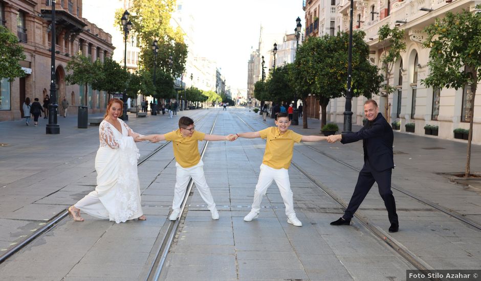 La boda de Encarni y Edu en Sevilla, Sevilla