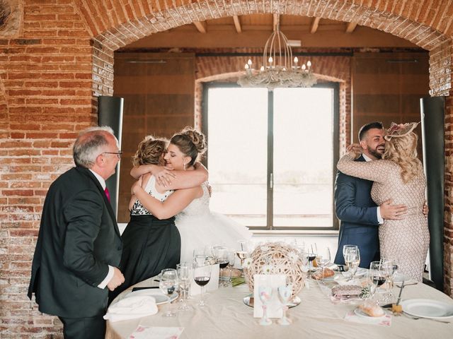 La boda de Víctor y Rosa en Ballesteros De Calatrava, Ciudad Real 78