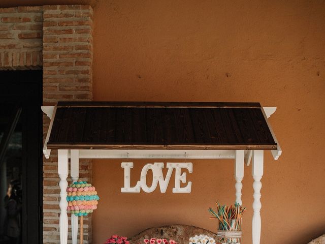 La boda de Víctor y Rosa en Ballesteros De Calatrava, Ciudad Real 93