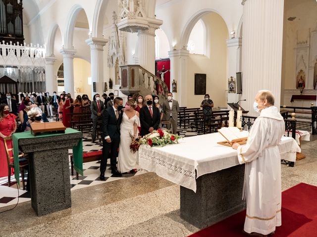 La boda de Juanlu y Idaira en Teguise, Las Palmas 17