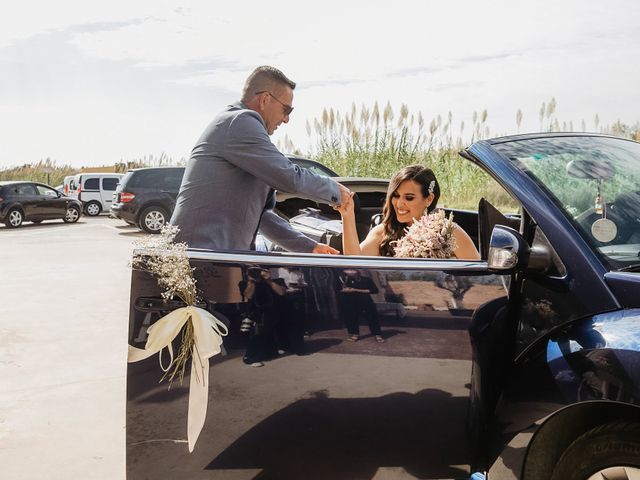 La boda de David y Ana en Valencia, Valencia 33