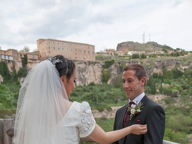 La boda de HUGO y ERIKA  en Cuenca, Cuenca 29