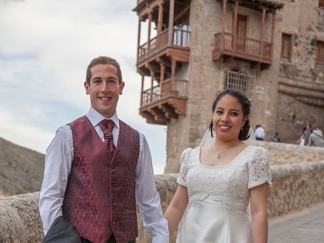 La boda de HUGO y ERIKA  en Cuenca, Cuenca 32