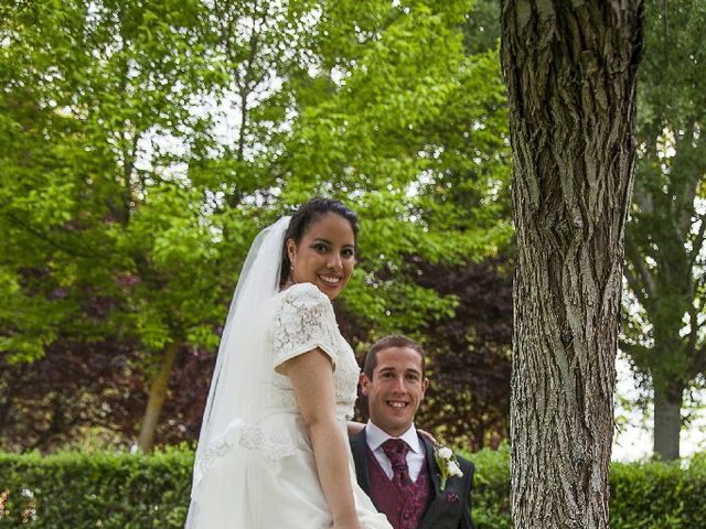 La boda de HUGO y ERIKA  en Cuenca, Cuenca 56