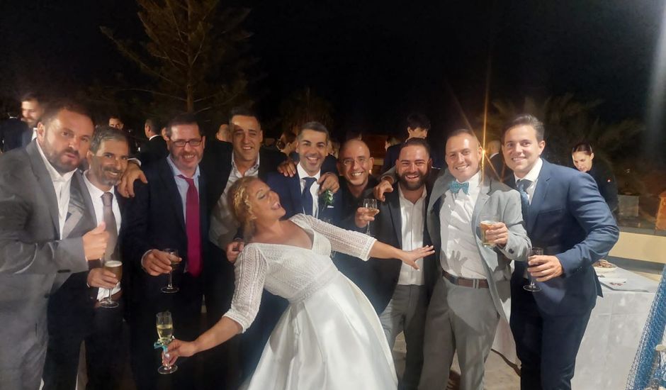 La boda de Alejandro y Ariadna en Santa Cruz De Tenerife, Santa Cruz de Tenerife