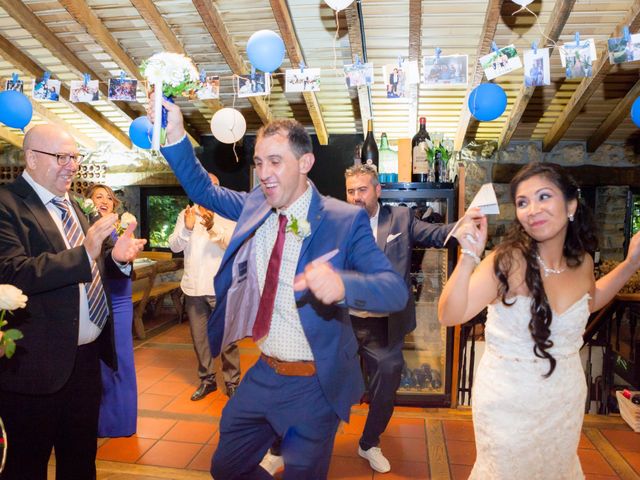 La boda de Miguel y Mye en Bilbao, Vizcaya 19