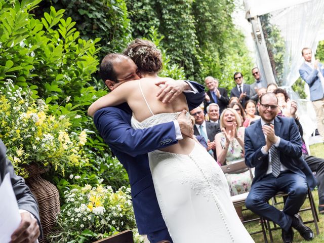 La boda de Adrés y Shara en Oviedo, Asturias 8