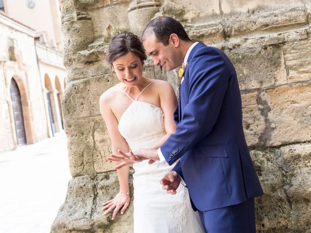 La boda de Adrés y Shara en Oviedo, Asturias 13