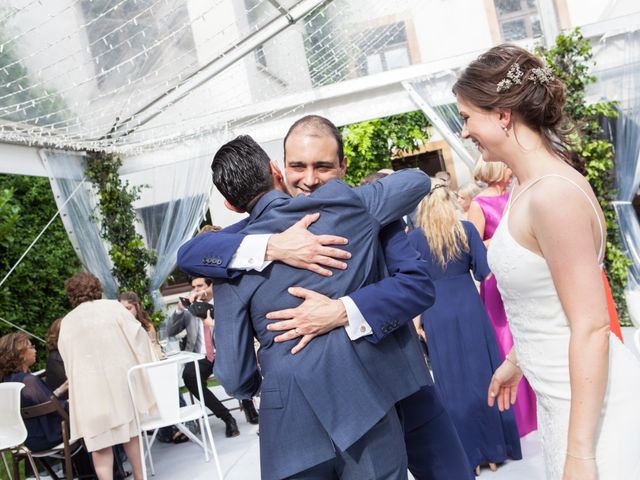 La boda de Adrés y Shara en Oviedo, Asturias 19