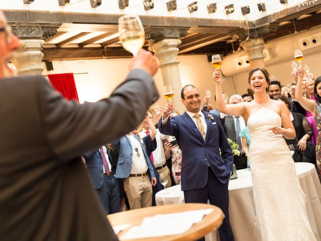 La boda de Adrés y Shara en Oviedo, Asturias 21