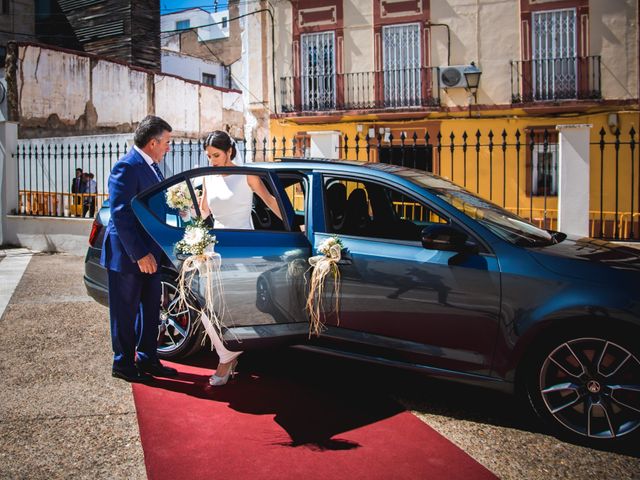 La boda de Ángel y Júlia en Badajoz, Badajoz 42