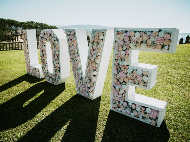 La boda de Pablo y Silvia en San Vicente De El Grove, Pontevedra 19