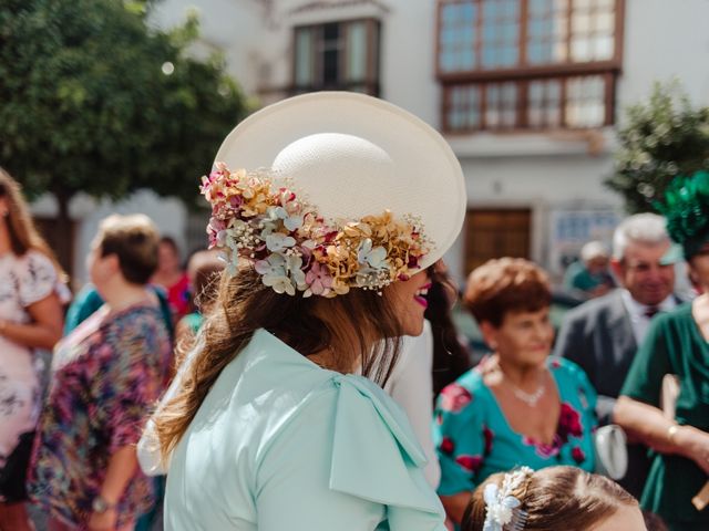 La boda de Juan y Paula en San Martin Del Tesorillo, Cádiz 27