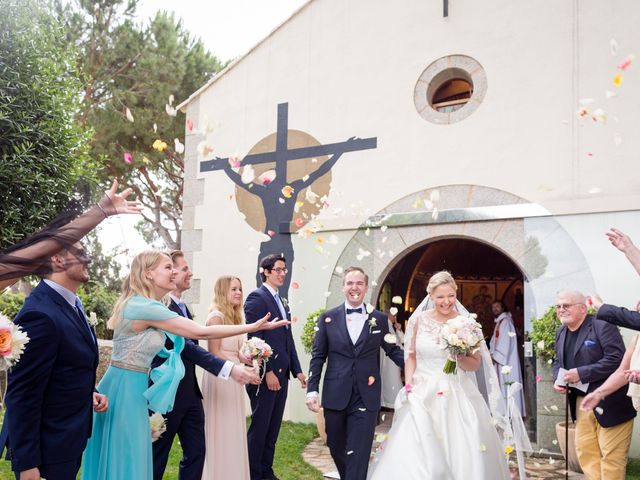 La boda de Raphael y Christina en Sant Vicenç De Montalt, Barcelona 36