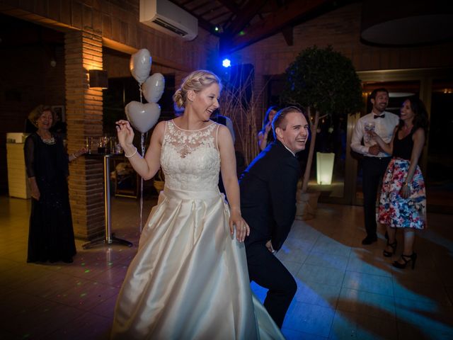 La boda de Raphael y Christina en Sant Vicenç De Montalt, Barcelona 69