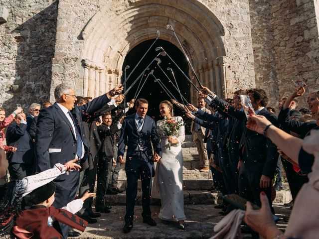 La boda de Dani y Rocío en La Franca, Asturias 1