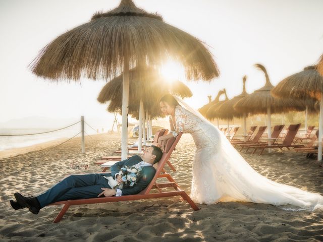 La boda de Adrián  y Miriam  en Marbella, Málaga 6