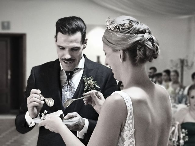 La boda de Javier y Marta  en Maracena, Granada 8