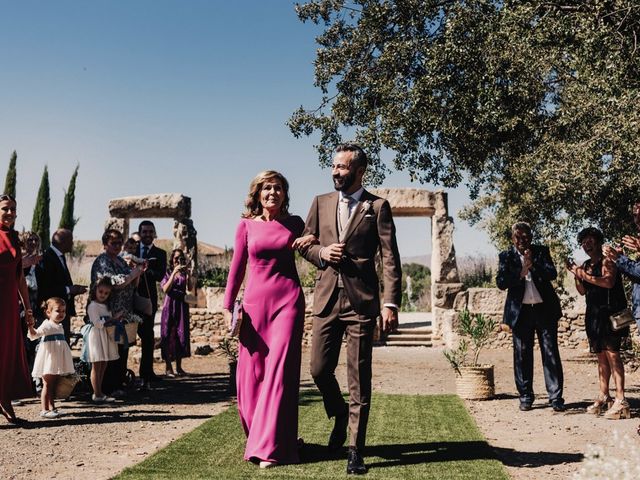 La boda de Fernando y Laura en Torremocha Del Jarama, Madrid 26