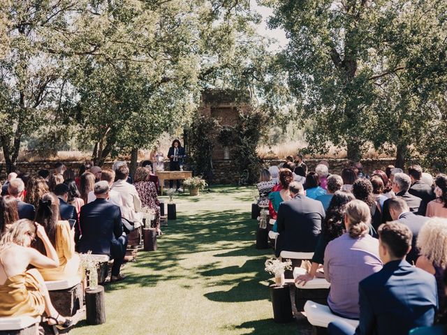 La boda de Fernando y Laura en Torremocha Del Jarama, Madrid 29