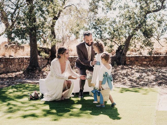 La boda de Fernando y Laura en Torremocha Del Jarama, Madrid 36