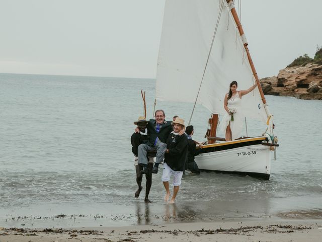 La boda de Nuria y Amanda en L&apos; Ametlla De Mar, Tarragona 19