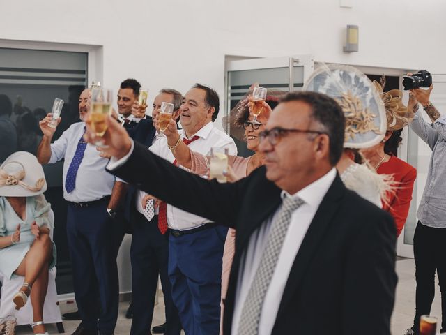 La boda de María y Santi en Oliva De La Frontera, Badajoz 83